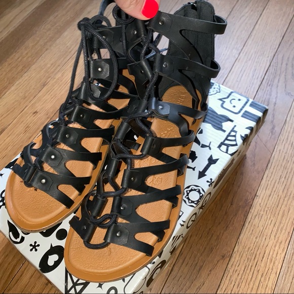 W 8.5 8 1/2 Black Bamboo lace up Sandals shoes flats dress open toe Beach Summer - Picture 3 of 7